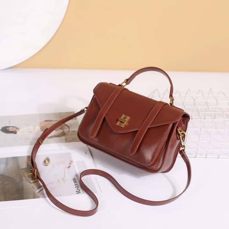 2025 New Plant-Tanned Women's Multi-Function Shoulder Messenger Bag