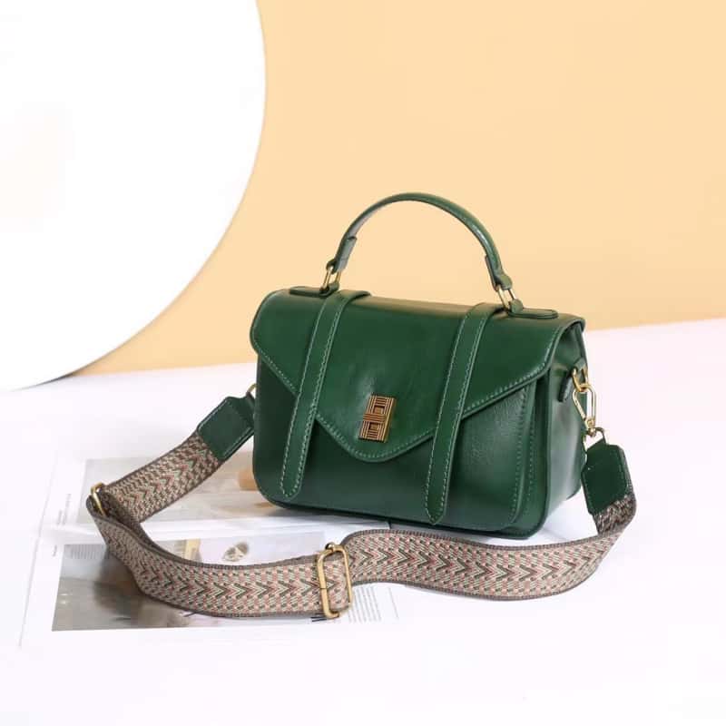 2025 New Plant-Tanned Women's Multi-Function Shoulder Messenger Bag